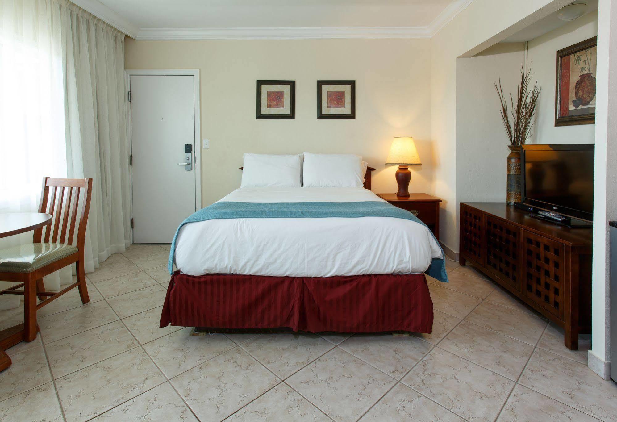 The Sea Lord Hotel & Suites (Adults Only) Lauderdale-by-the-Sea Exterior foto